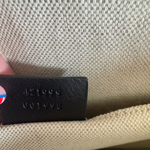 Authentic Gucci Black, Red, and Green Large Dionysus Bag with Bamboo Handle - Picture 7 of 16